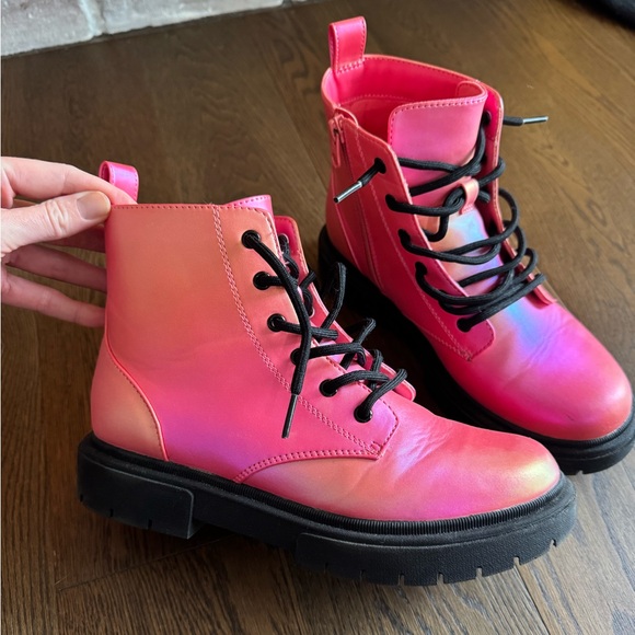 Girl’s Art Class Metallic Pink Combat Boots - Picture 2 of 5